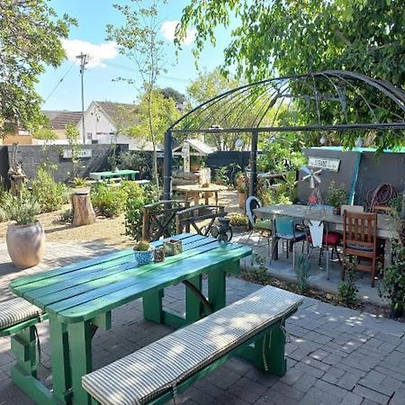 Suzies Huis Restaurant Bed And Breakfast Kapstadt Exterior foto