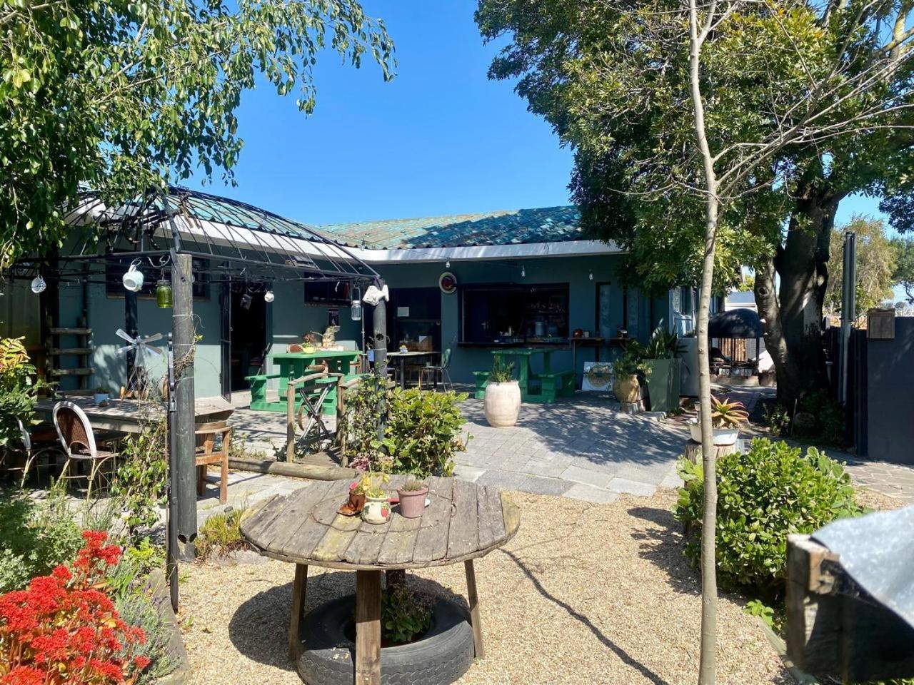 Suzies Huis Restaurant Bed And Breakfast Kapstadt Exterior foto
